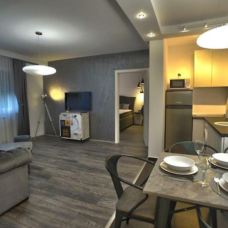 Apartment A Belgrado Esterno foto
